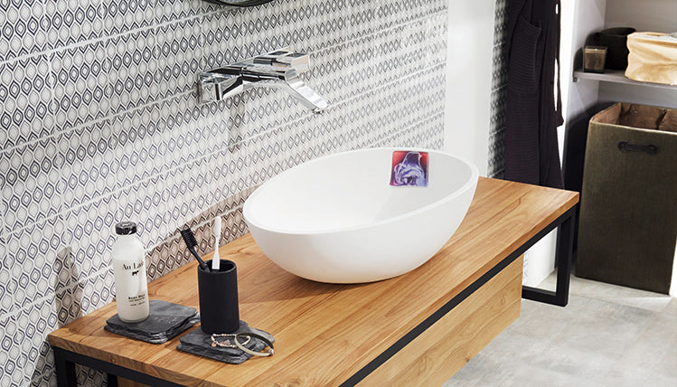 SAVONT Seifenhalter mit Saugnapf |Immer trocken & ordentlich  |auch praktisch in Dusche oder Badewanne verwendbar