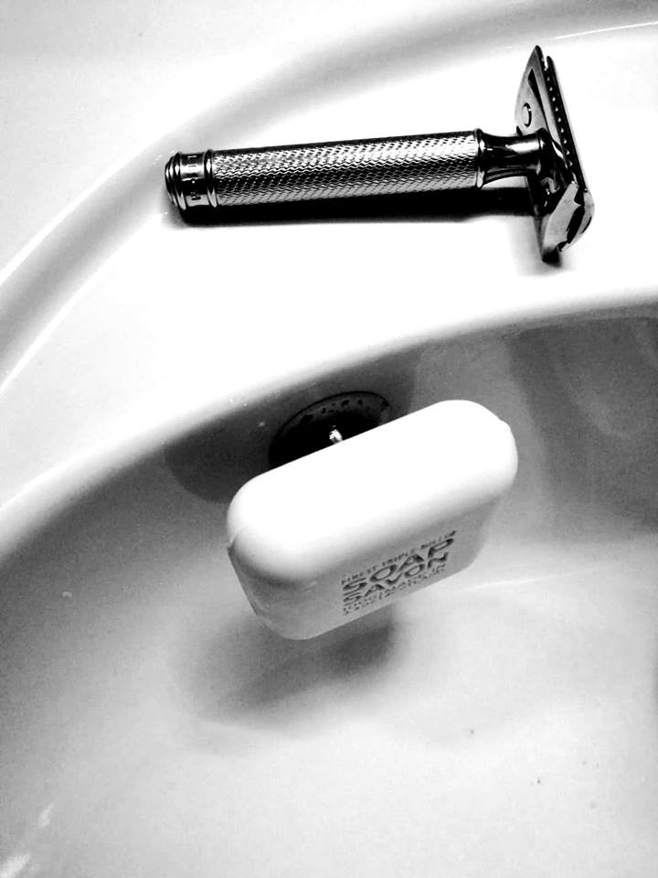 SAVONT Seifenhalter mit Saugnapf |Immer trocken & ordentlich  |auch praktisch in Dusche oder Badewanne verwendbar