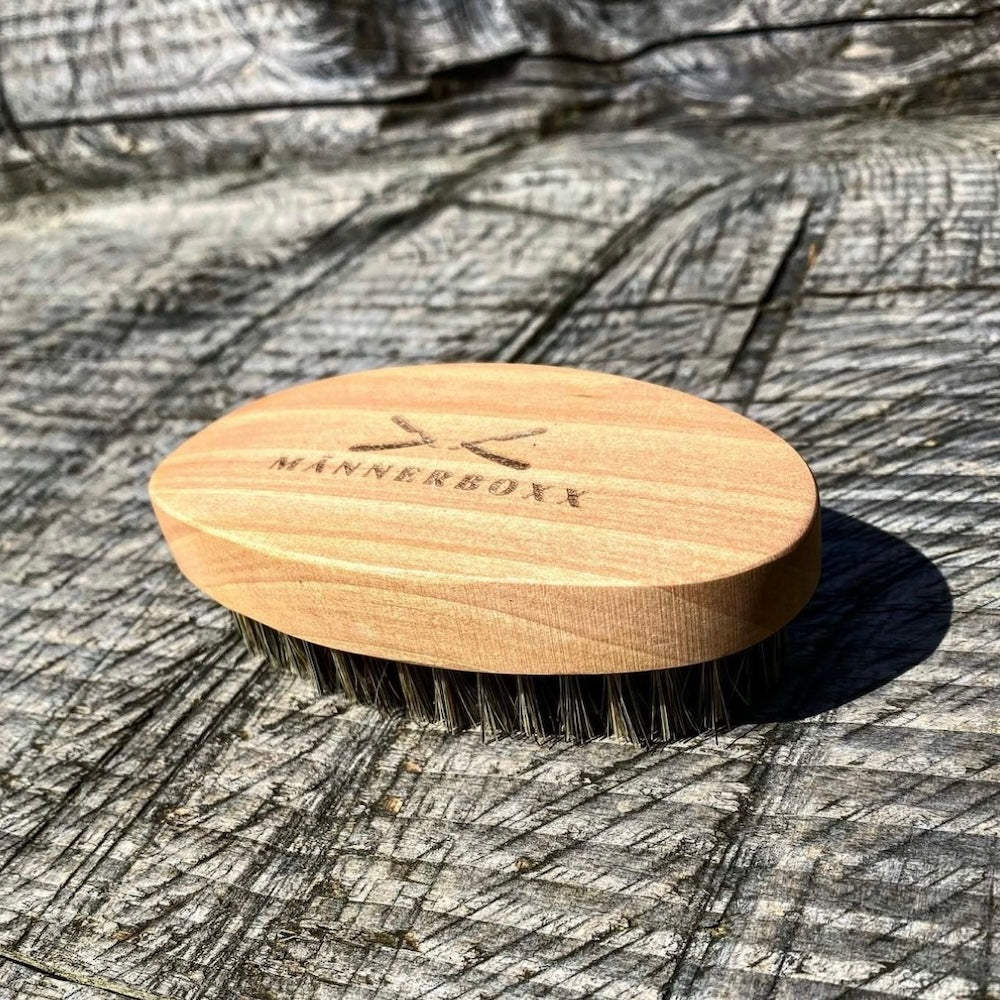 Bartbürste mit Wildschweinborsten